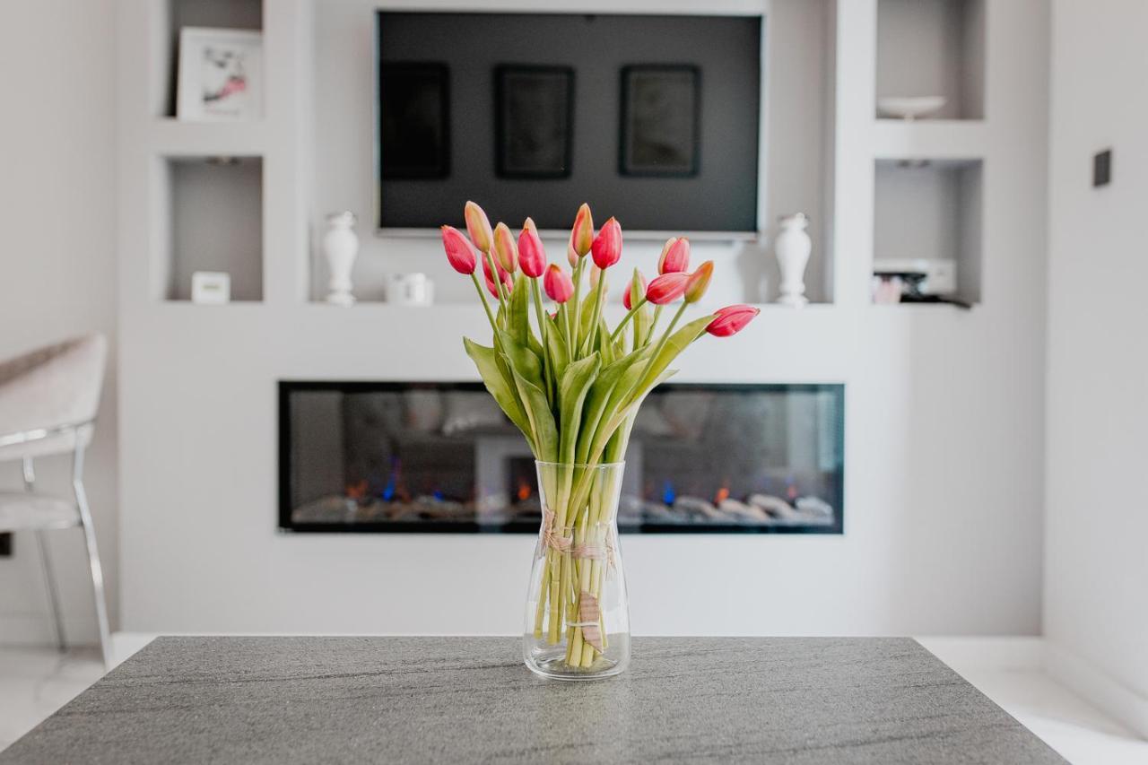 Apartament Villa Klar Ostroda Bagian luar foto