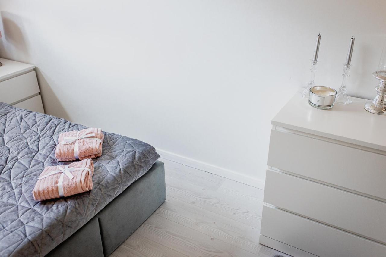 Apartament Villa Klar Ostroda Bagian luar foto