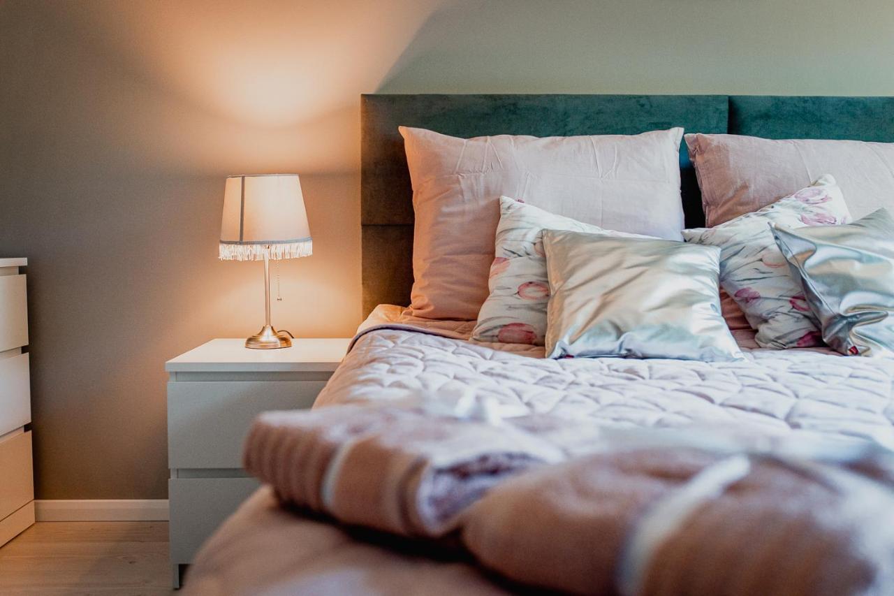 Apartament Villa Klar Ostroda Bagian luar foto